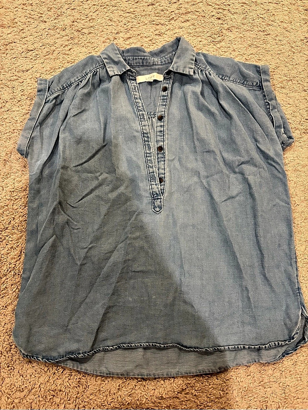 LOFT Denim Button-Front Top in Blue Size Medium